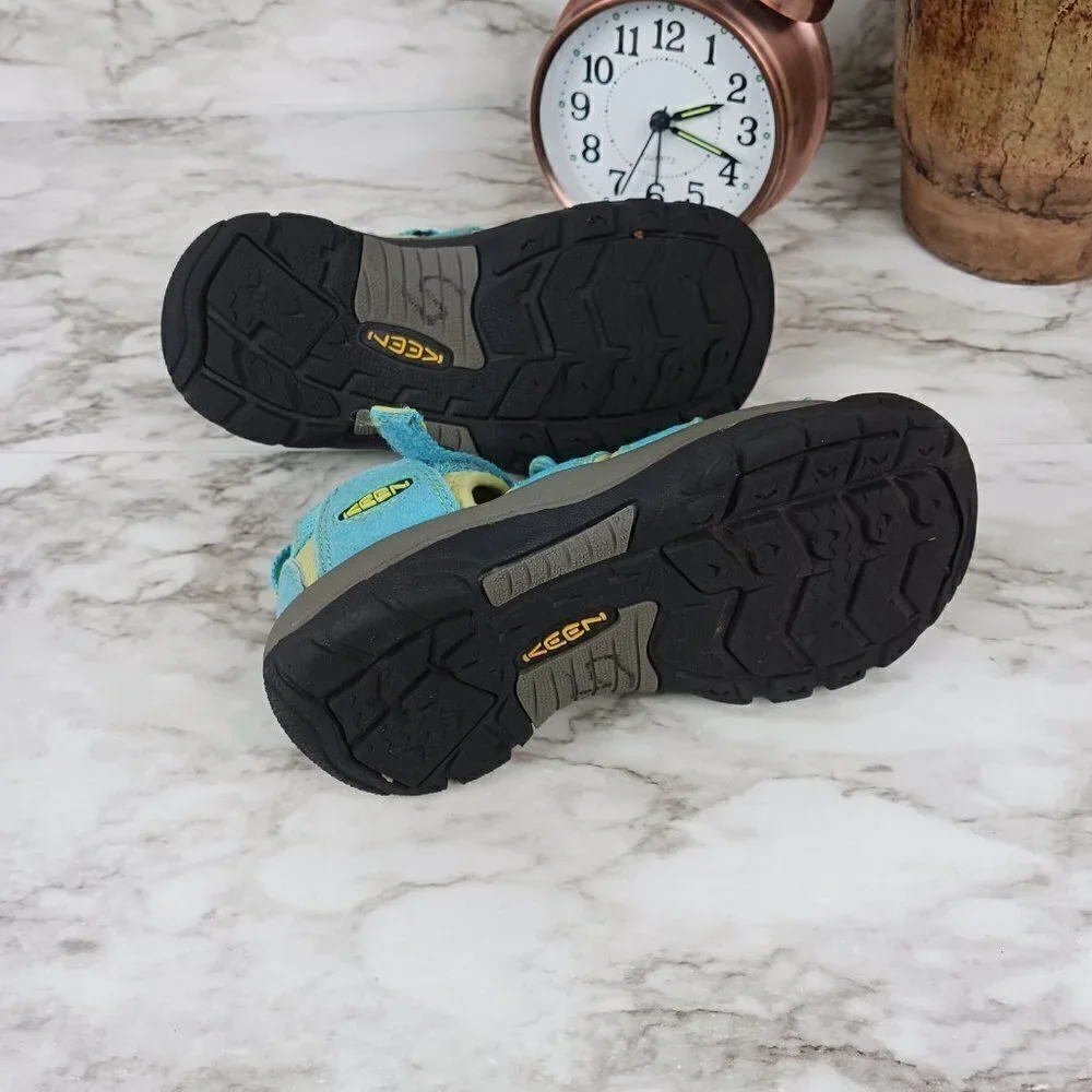 KEEN Newport H2 waterproof outdoor sport turquoise sandals kids size 13